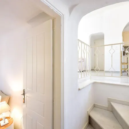 Perla By Rocks Estates *