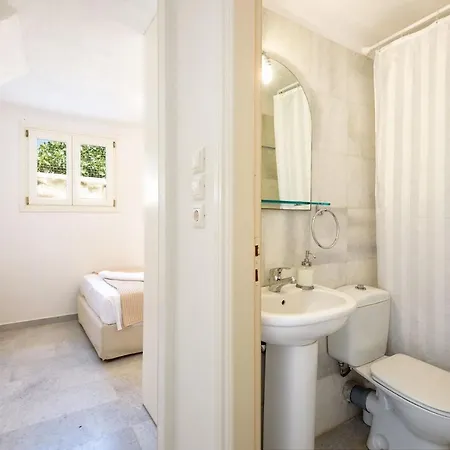 Perla By Rocks Estates * Ambelas